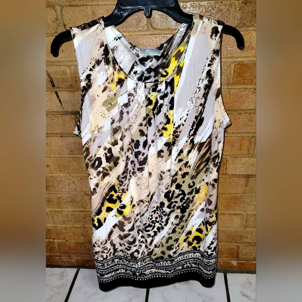 JM Collection Black and White Graphic Sleeveless Blouse